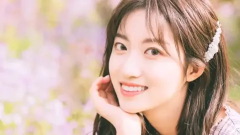 爸爸打包雪送女儿